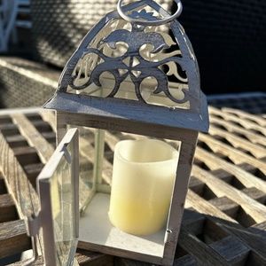 Candle holder